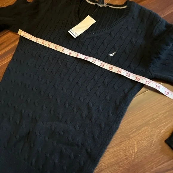 🌿SALE🌿NAUTICA Knit Pull over V neck Sweater Size Small - Picture 6 of 6